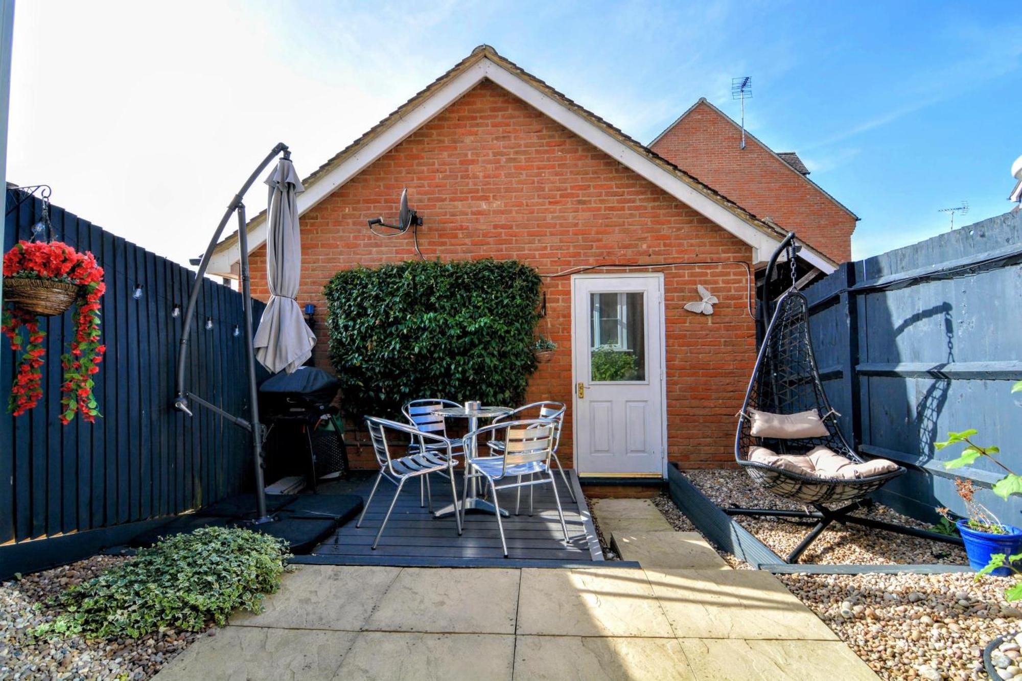 Modern And Spacious Home From Home 1 Mile From M1 - With Netflix, Prime Video, Ps5, Free Parking, Superfast Wifi, Bbq - Sleeps 11 - By Brightleap Apartments Milton Keynes Eksteriør bilde