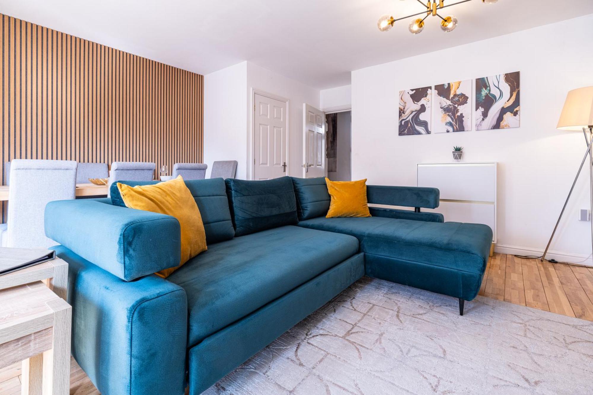 Modern And Spacious Home From Home 1 Mile From M1 - With Netflix, Prime Video, Ps5, Free Parking, Superfast Wifi, Bbq - Sleeps 11 - By Brightleap Apartments Milton Keynes Eksteriør bilde