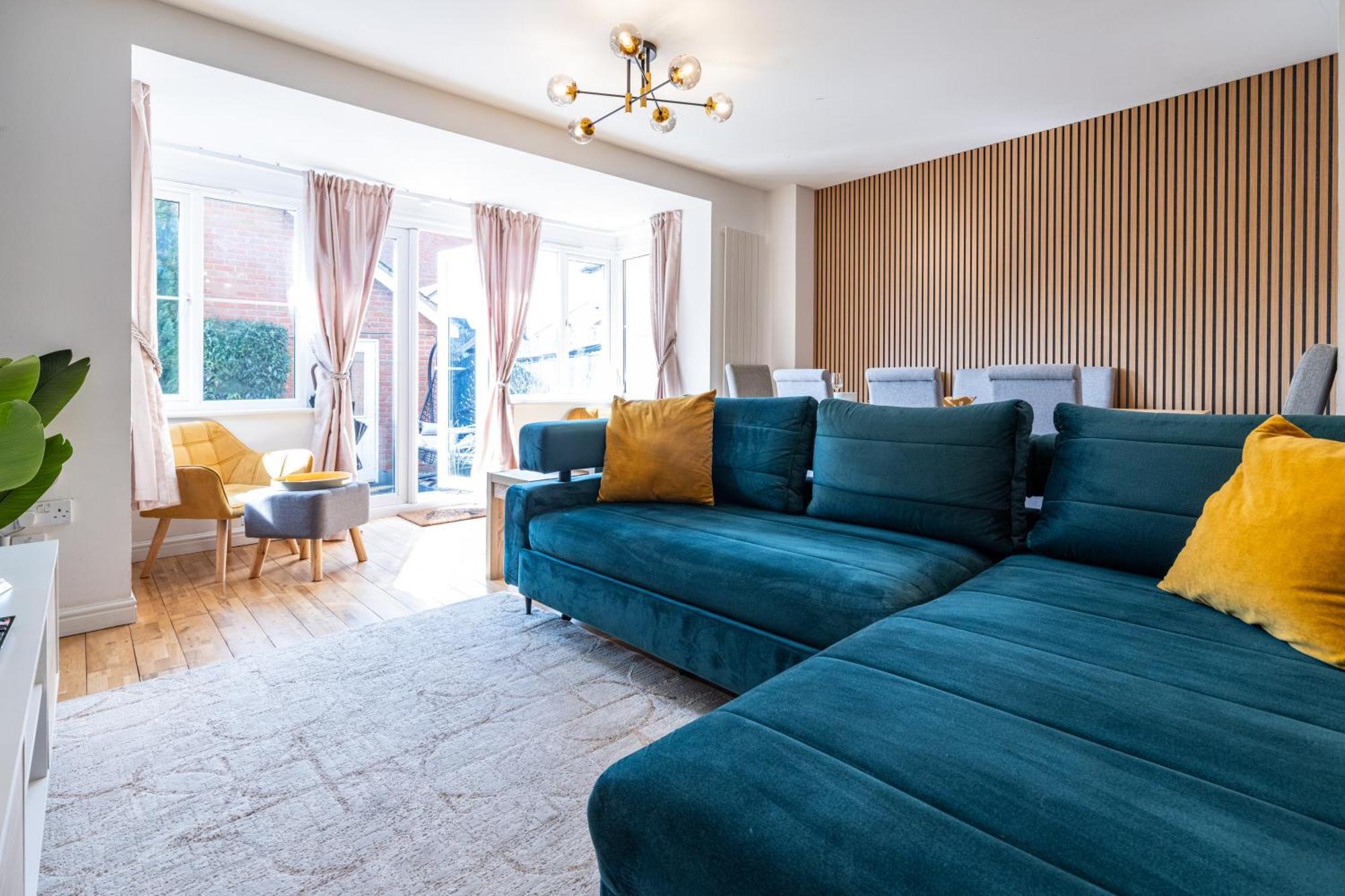 Modern And Spacious Home From Home 1 Mile From M1 - With Netflix, Prime Video, Ps5, Free Parking, Superfast Wifi, Bbq - Sleeps 11 - By Brightleap Apartments Milton Keynes Eksteriør bilde