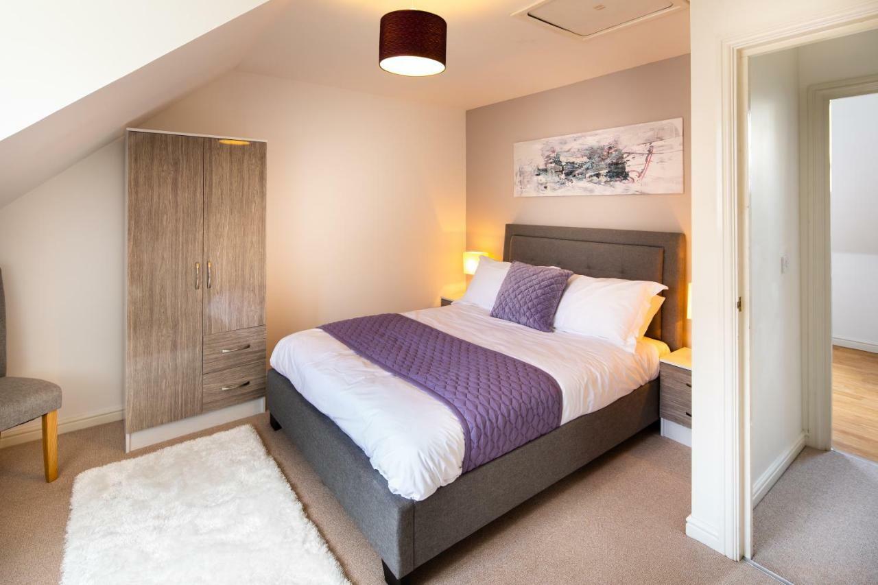 Modern And Spacious Home From Home 1 Mile From M1 - With Netflix, Prime Video, Ps5, Free Parking, Superfast Wifi, Bbq - Sleeps 11 - By Brightleap Apartments Milton Keynes Eksteriør bilde